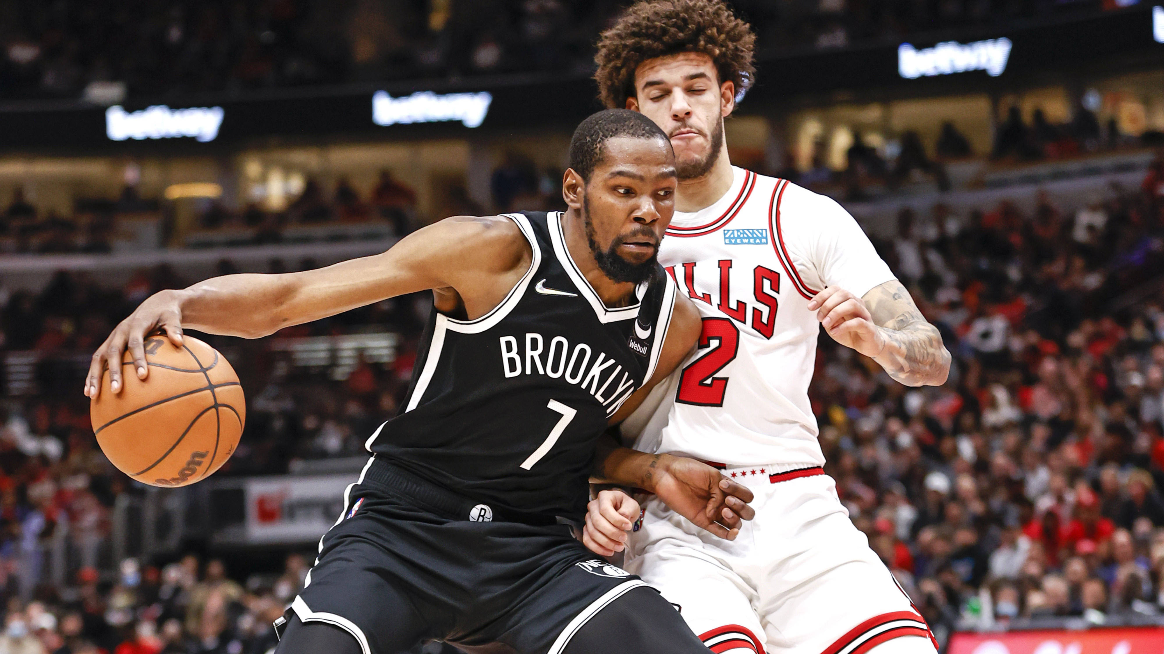 Doinb迎来五赛季高光表现，篮网球迷沸腾！