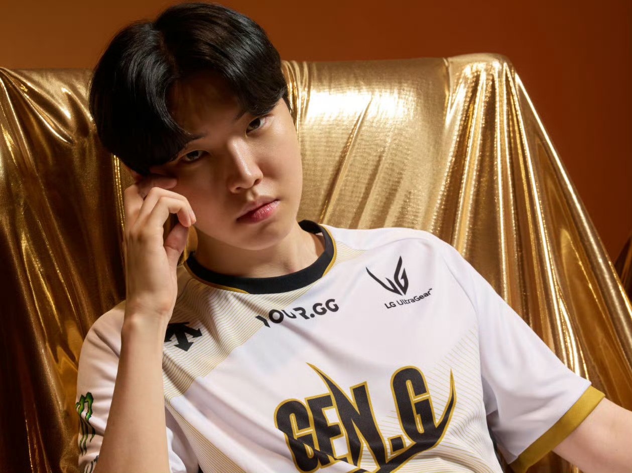 Faker新星赛况扑朔迷离表现惊艳，雄鹿未来可期！